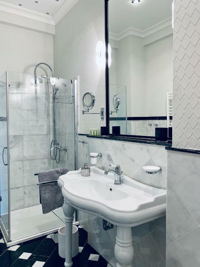 Villa Bagatelle - Luxury Apartment Nizza Exterior foto